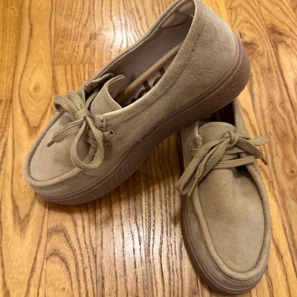 Hush Puppies Bridget Tan Moccasin Loafers, NWOT, Sz 8.5W - Picture 2 of 9